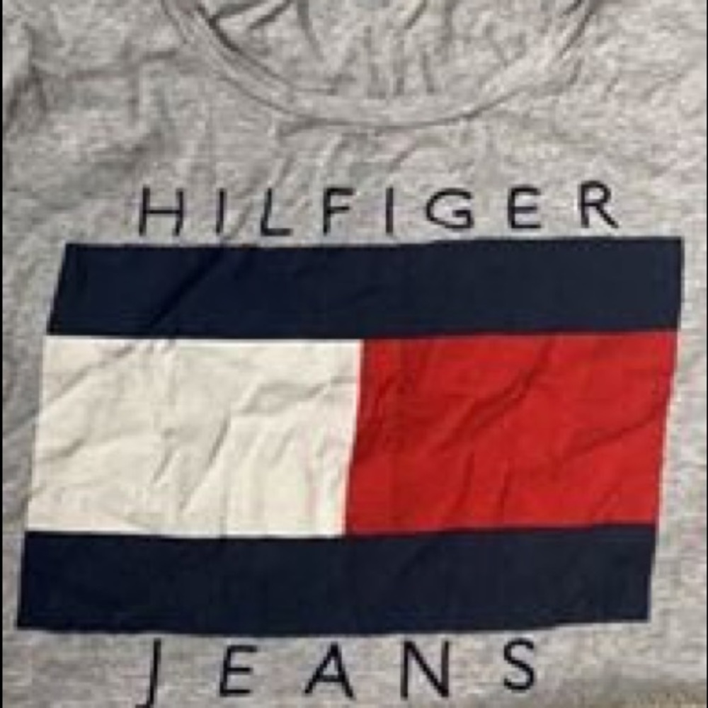 Tommy Hilfiger tee shirt